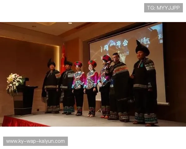 拳手入场音乐引爆观众合唱