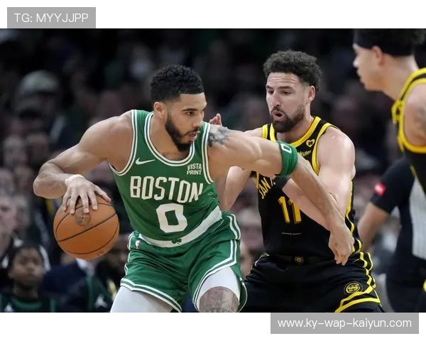 勇士一波流打懵凯尔特人，库里又一次三分不手软